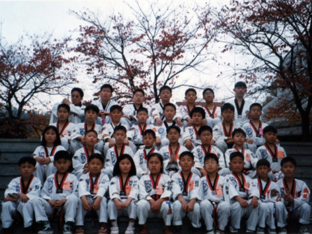 2000 1ȸ ȸ 